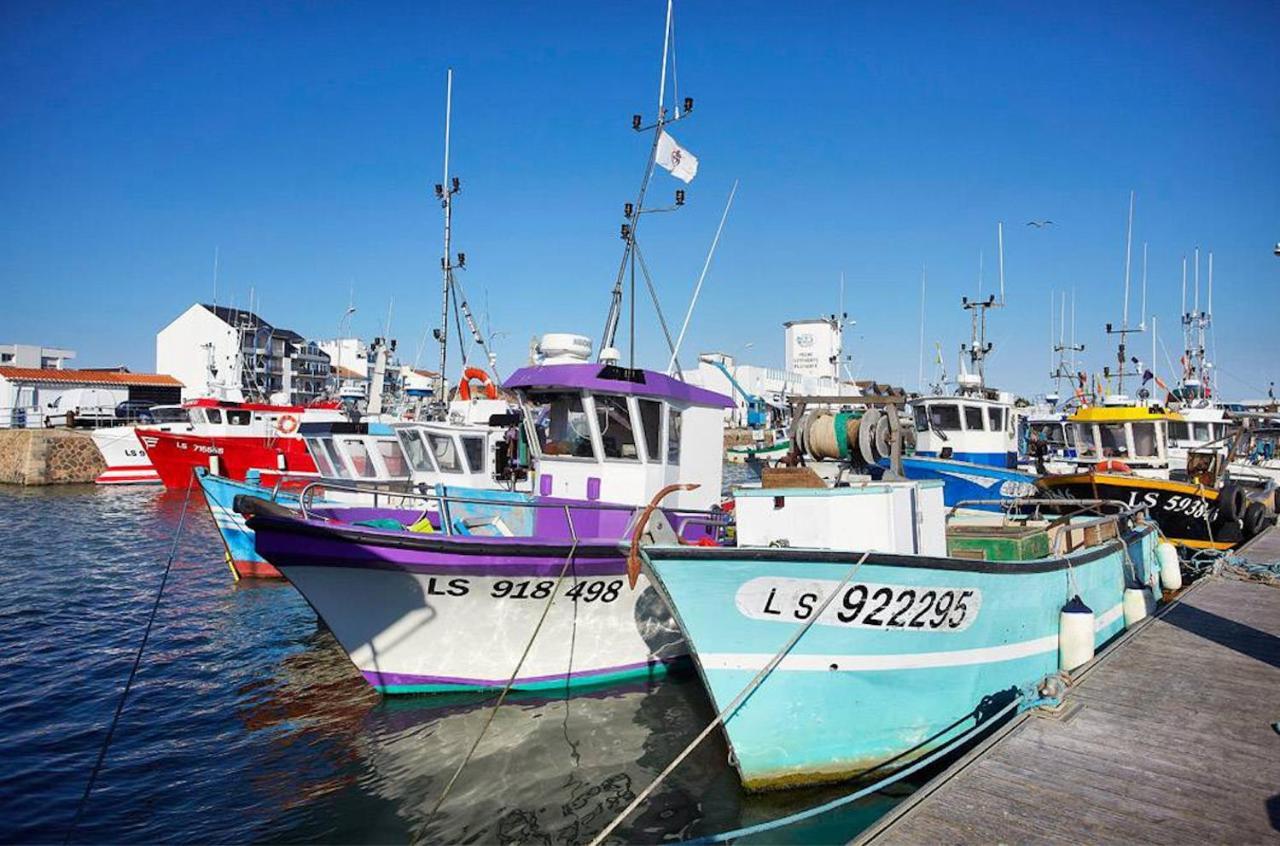 ブルティニョール・シュル・メール Ferme Marine Pour 4 - Piscine Chauffeeヴィラ エクステリア 写真
